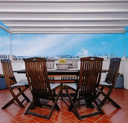 The Roof - Appartamento Con Terrazza Al Centro Di Civitavecchia Bagian luar foto